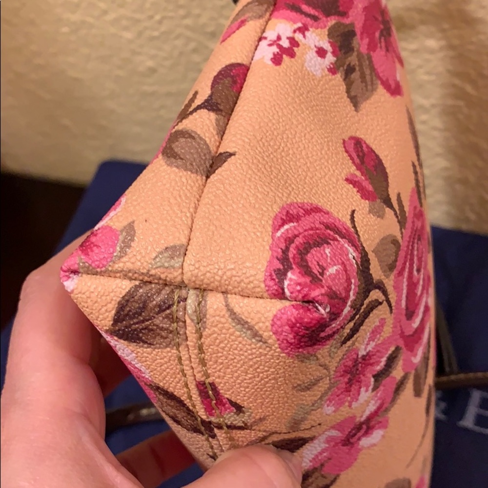 Dooney &Bourke Bag - Picture 3 of 8